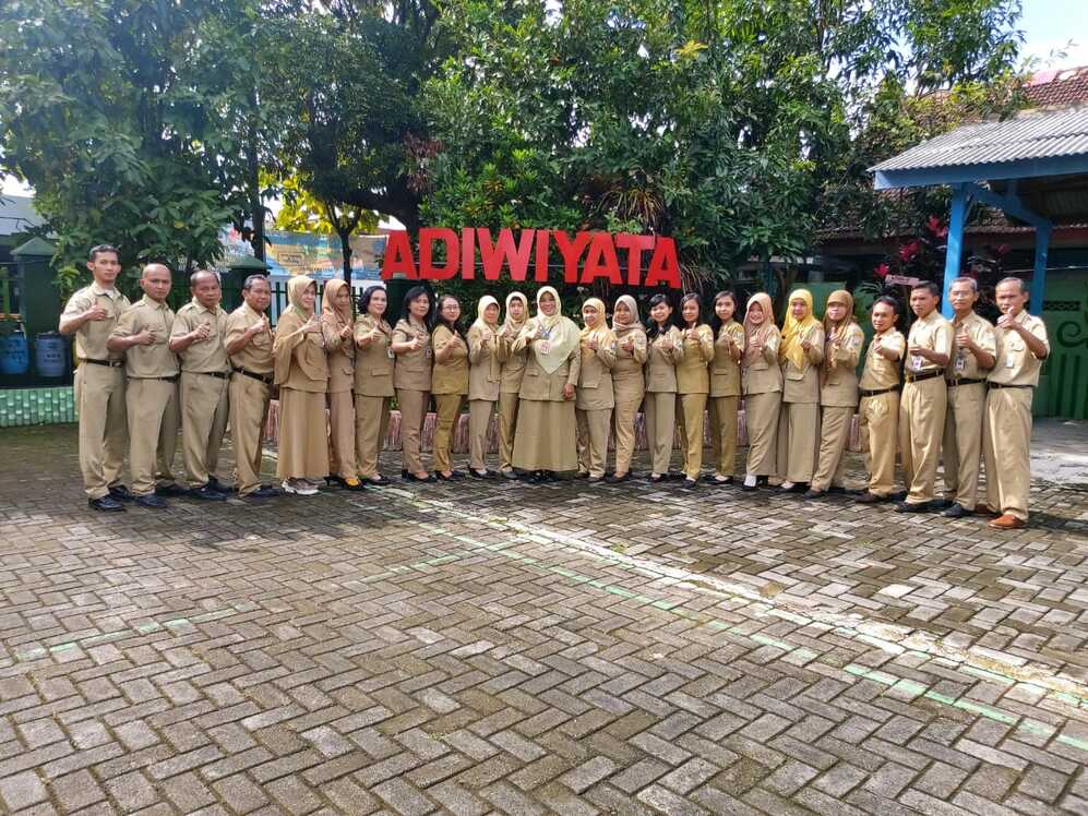   SEKOLAH ADIWIYATA